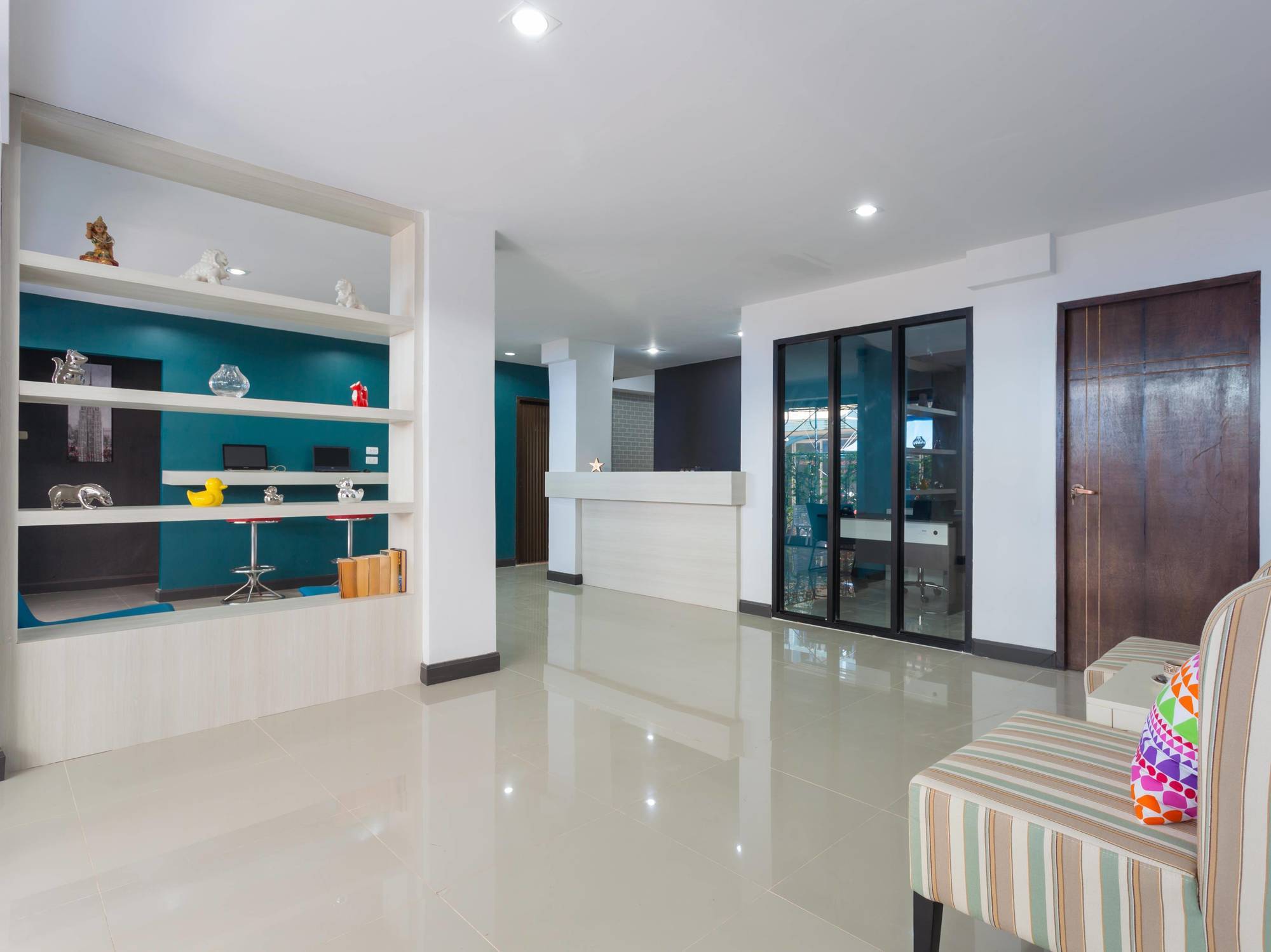 Hotel Simple Boutique Seabreeze à Patong Extérieur photo