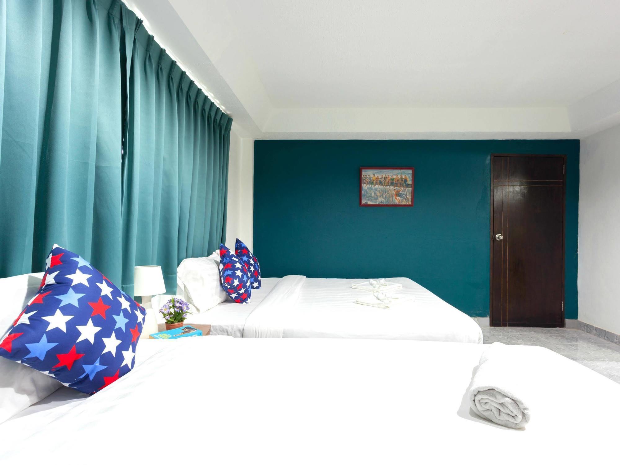 Hotel Simple Boutique Seabreeze à Patong Extérieur photo