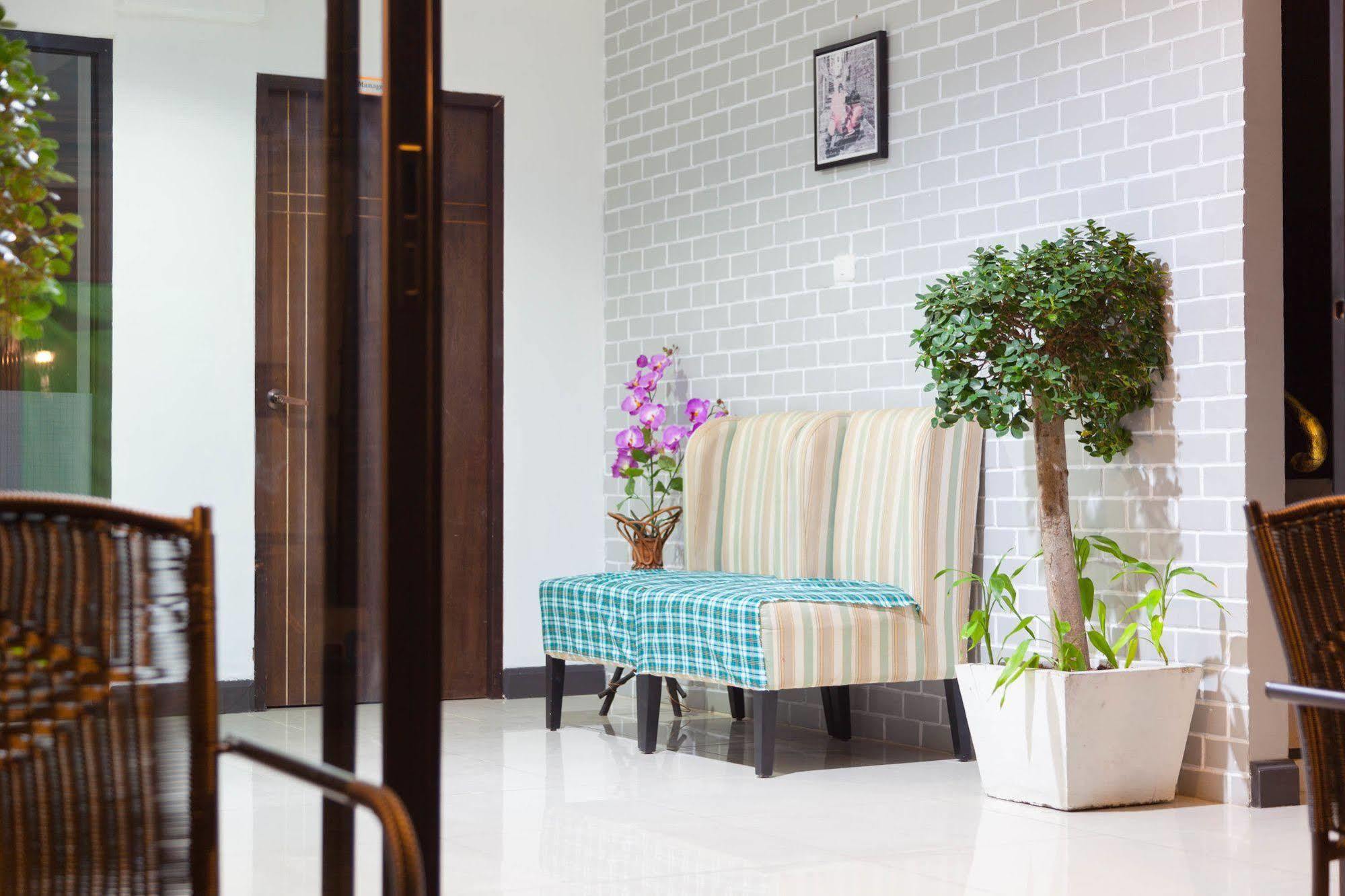 Hotel Simple Boutique Seabreeze à Patong Extérieur photo
