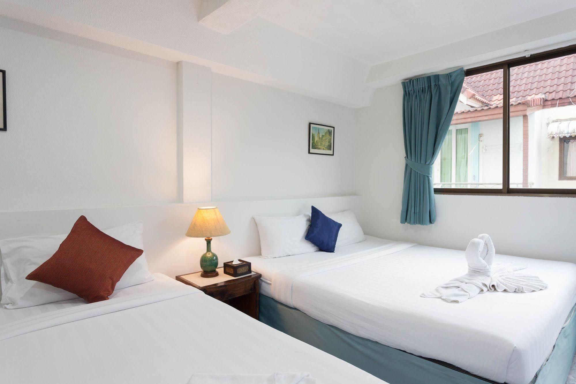 Hotel Simple Boutique Seabreeze à Patong Extérieur photo
